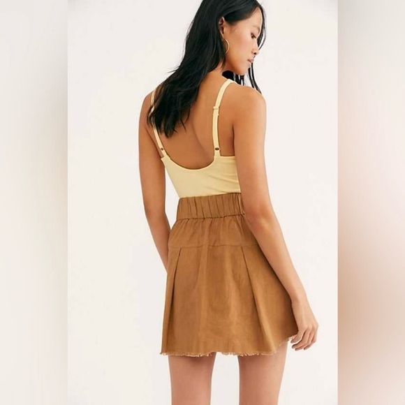 Free People Mariposa Camel Mini Skirt Size Small - Picture 3 of 11